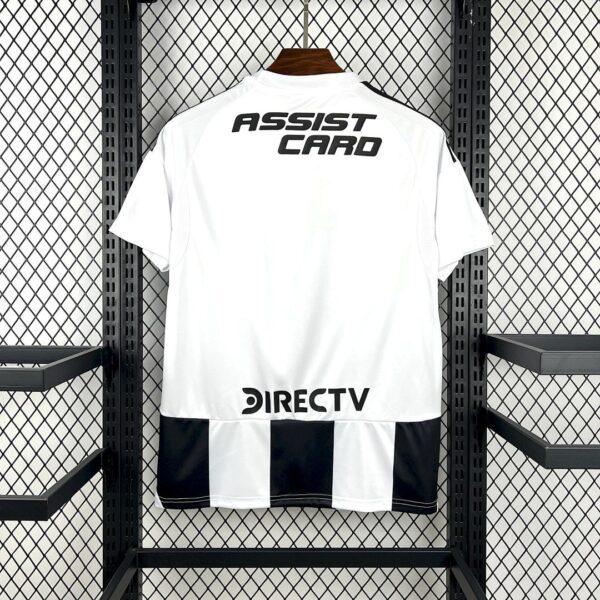 Camiseta Colo Colo 2025/26 Edición Especial - detalle escudo