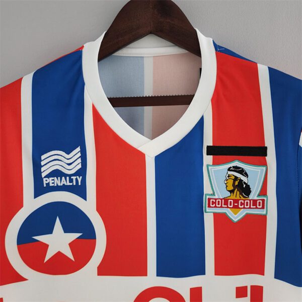 Camiseta Colo Colo 1986 Retro Visita - detalle escudo