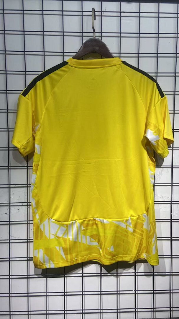 Camiseta Colo Colo Local - detalle escudo
