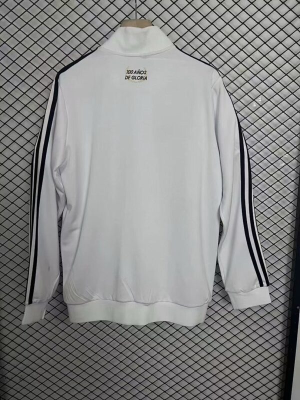 Chaqueta Colo Colo 2025/2026 Edición Aniversario - detalle escudo