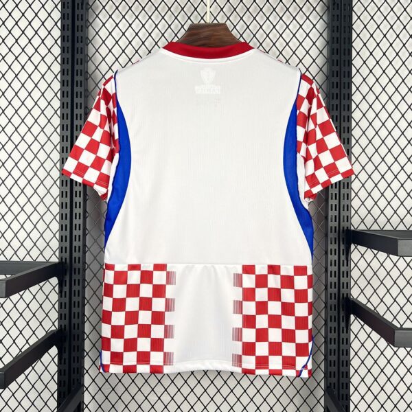 Camiseta Croacia 2026 Local Manga Larga - detalle escudo