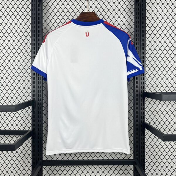 Camiseta Universidad de Chile 2026/2027 Visita - detalle escudo