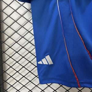Camiseta Universidad de Chile 2025/26 Local Niño - detalle escudo