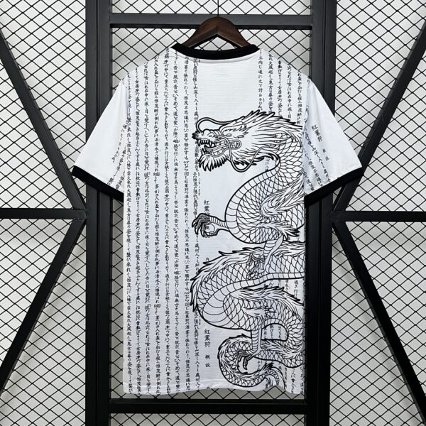 Camiseta Japón 2024 Edición Especial - detalle diseño dragón