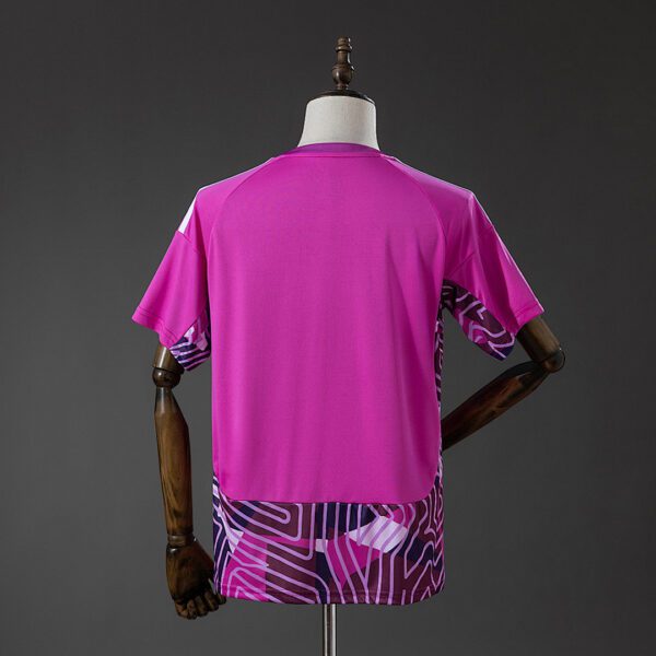 Camiseta Colo Colo 2026/2027 Arquero Morada - detalle escudo