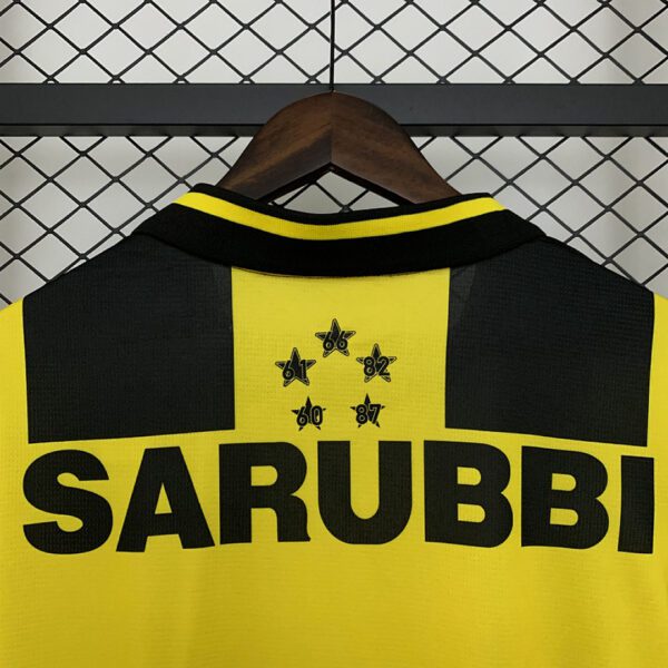 Camiseta Peñarol 2025/26 Local - detalle escudo