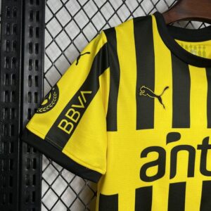 Camiseta Peñarol 2024/25 Local Niño - detalle escudo