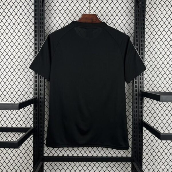 Camiseta Chile Local Adidas Originals Negra - detalle escudo
