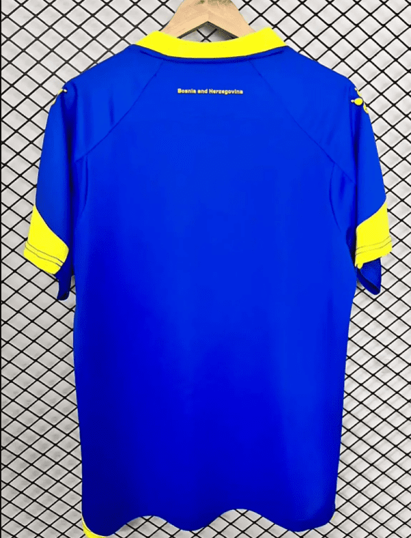 Camiseta Bosnia y Herzegovina 2026 Local - detalle escudo