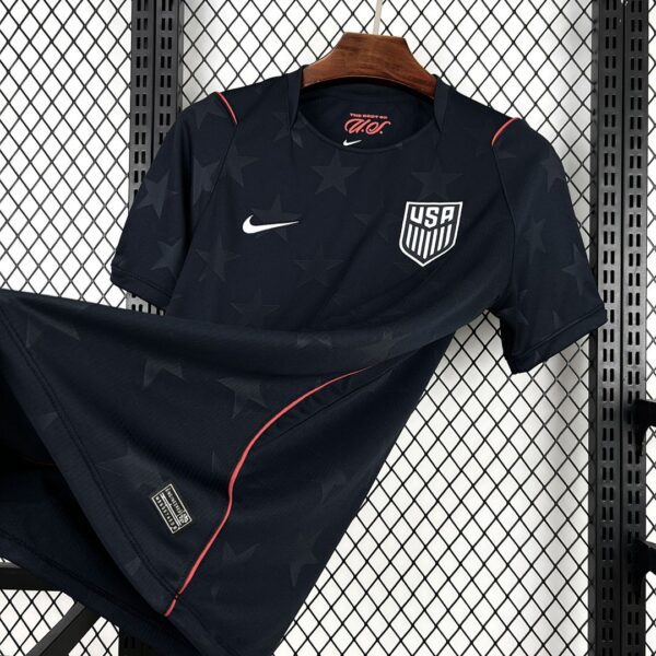 Camiseta Estados Unidos 2026 Visita - detalle escudo