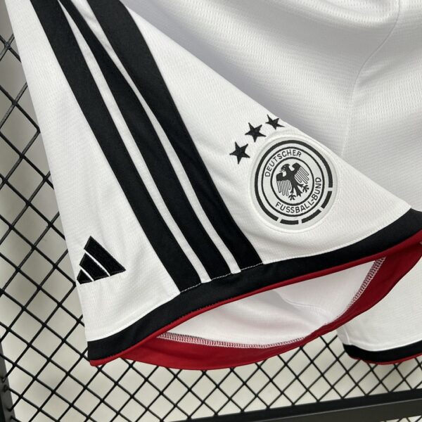 Camiseta Alemania 2026 Local - detalle escudo
