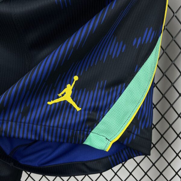 Camiseta Brasil 2026 Arquero - detalle del escudo de la CBF