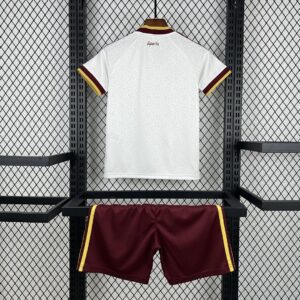 Camiseta España Mundial 2026 Retro Local - vista frontal de la camiseta