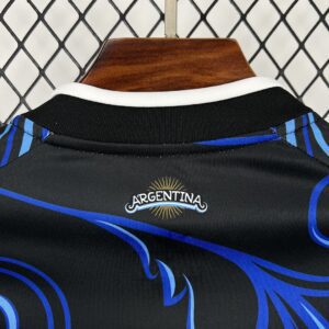 Camiseta Argentina 2026 Alternativa - detalle escudo