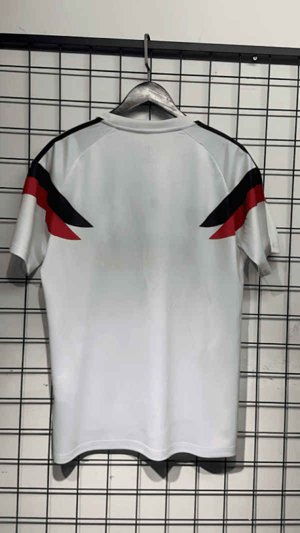 Camiseta Colo Colo 2025/26 Retro Blanca - detalle escudo