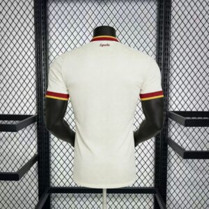 Camiseta España 2026 Visita Versión Jugador - detalle cuello y texto España