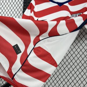 Camiseta Estados Unidos 2026 Visita Manga Larga - detalle escudo y cuello