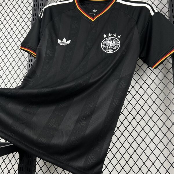 Camiseta Alemania 1990 Retro Visita Mujer - detalle cuello
