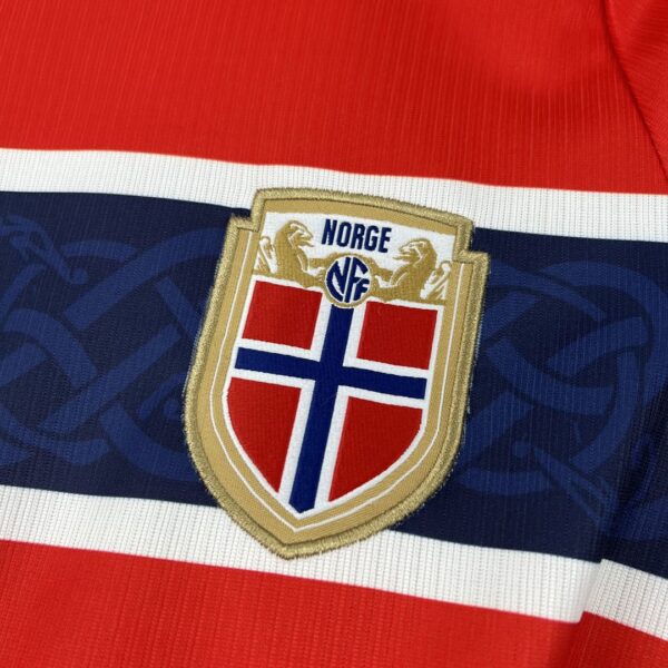 Camiseta Noruega 2026 Edición Especial - detalle