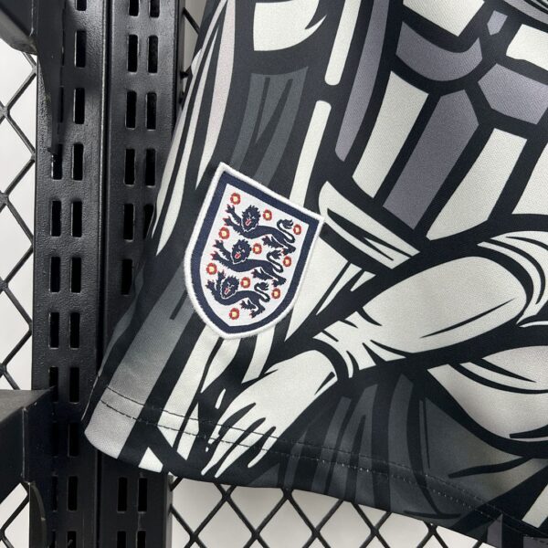 Short Inglaterra Mundial 2026 Edición Especial - detalle escudo