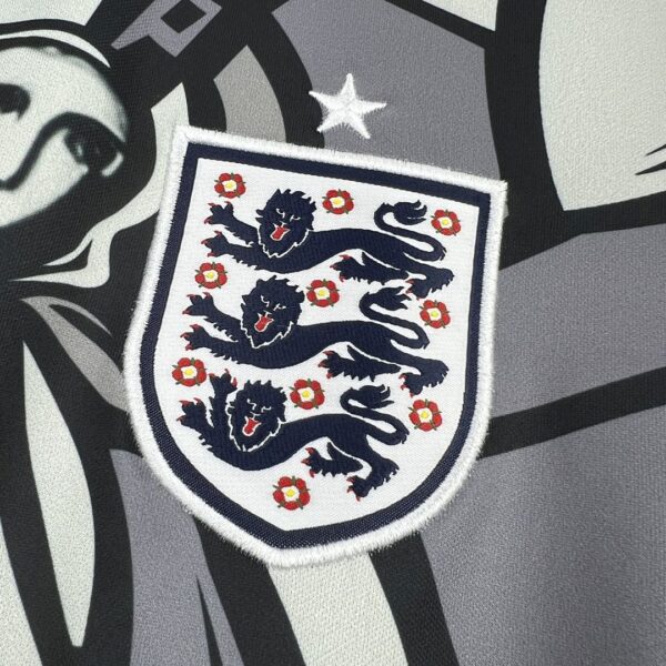 Camiseta Inglaterra Mundial 2026 Pre-Partido - detalle del diseño