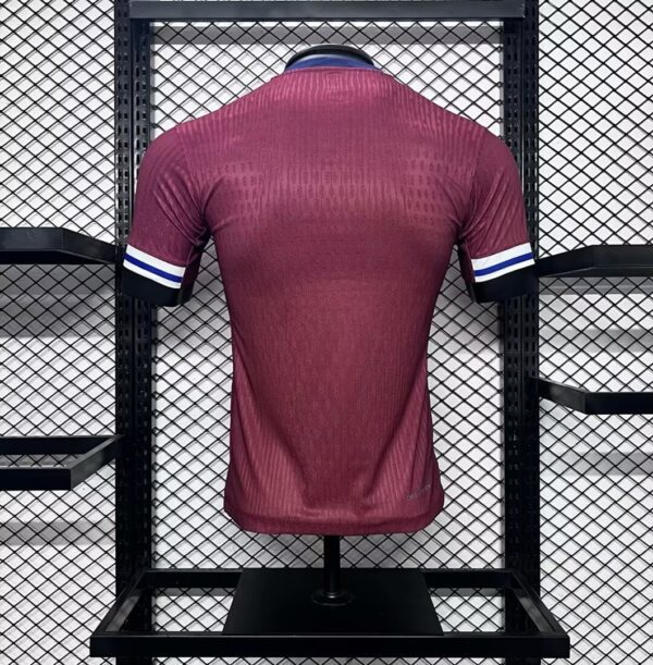 Camiseta Noruega 2026 Local - detalle