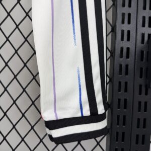 Camiseta Japón 2026 Edición Especial - detalle logo Adidas