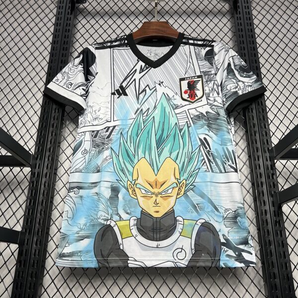 Camiseta Japón 2024/25 Saiyajin - detalle logo Adidas y cuello