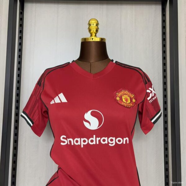 Camiseta Manchester United 2024/25 Local Mujer - detalle