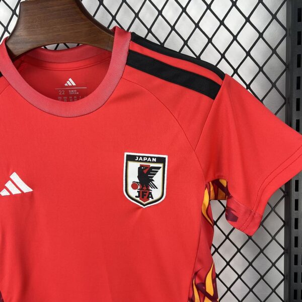 Camiseta Japón 2026 Local Niño - detalle del patrón inferior