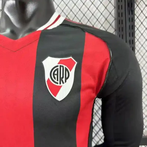 Camiseta River Plate 2025/2026 Visita Manga Larga Version Jugador - detalle