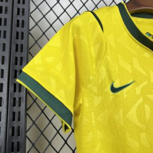 Camiseta Brasil Mundial 2026 Local y shorts - vista completa