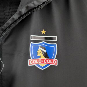 Cortavientos Colo Colo 2022 Negro - detalle