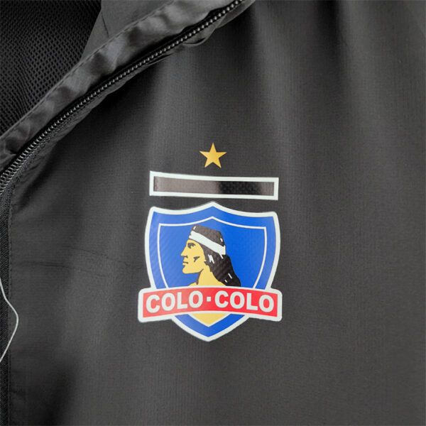 Cortavientos Colo Colo 2022 Negro - detalle