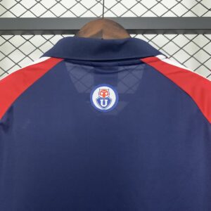 Camiseta Universidad de Chile 2001/2002 Retro Local - detalle manga y hombro