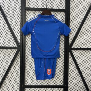 Camiseta Universidad de Chile 2025/26 Local Niño - detalle del diseño lateral