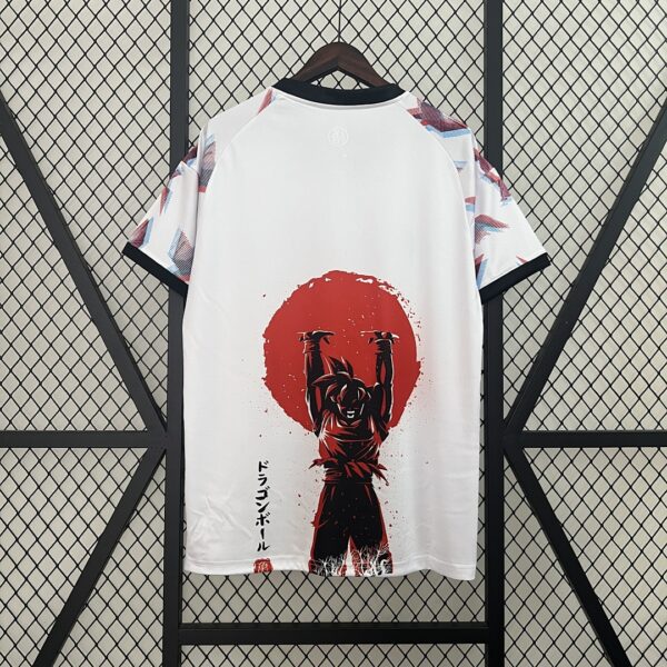 Camiseta Japón 2024 Edición Especial - detalle mangas y franjas