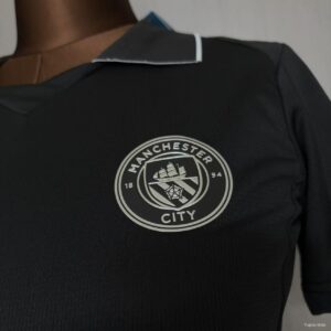 Camiseta Manchester City 2023/24 Local Mujer - detalle patrocinador Etihad Airways