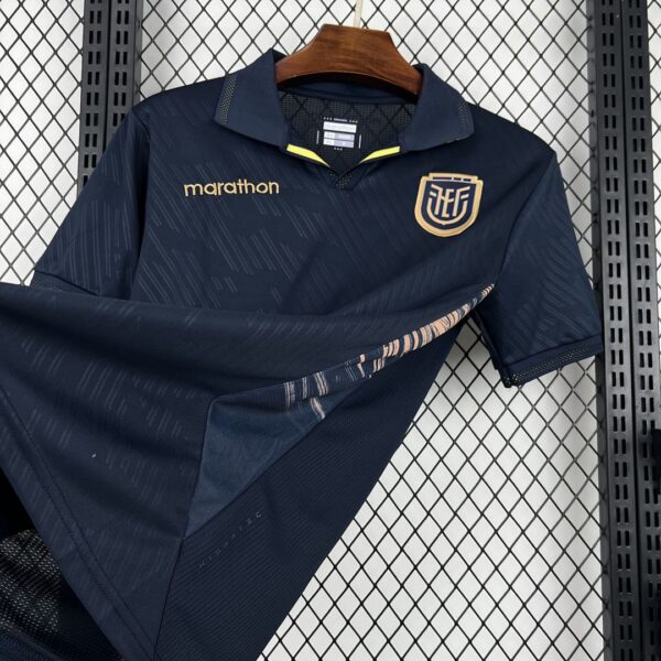 Camiseta Ecuador 2026 Local - detalle