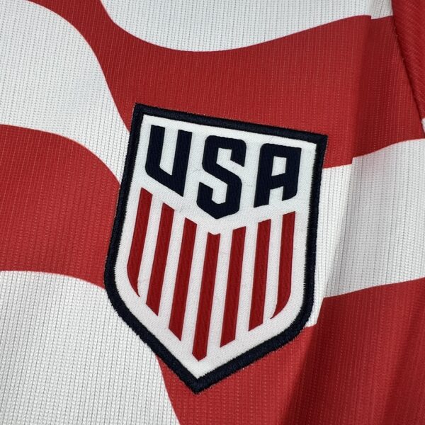 Camiseta Estados Unidos 2026 Visita Manga Larga - detalle del dobladillo y etiqueta
