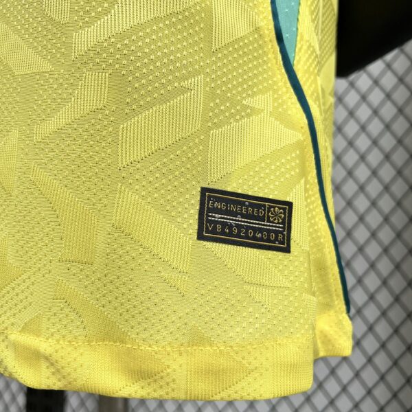 Camiseta Brasil 2026 Local - detalle