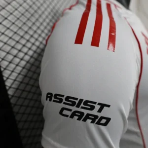 Camiseta River Plate 2024/25 Local - detalle lateral y dobladillo