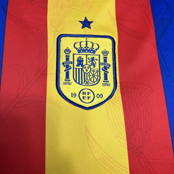 Camiseta España 2024/25 Pre-partido - detalle