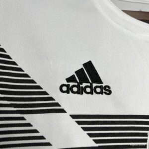 Camiseta Alemania 2026 Local - detalle