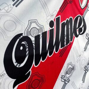 Camiseta Niño River Plate 1996 Retro Local - detalle manga derecha