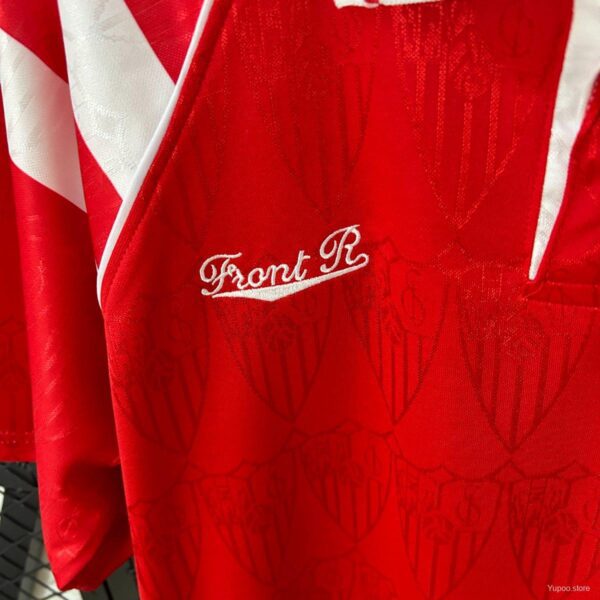Camiseta Sevilla FC Retro Local - detalle patrón tejido inferior