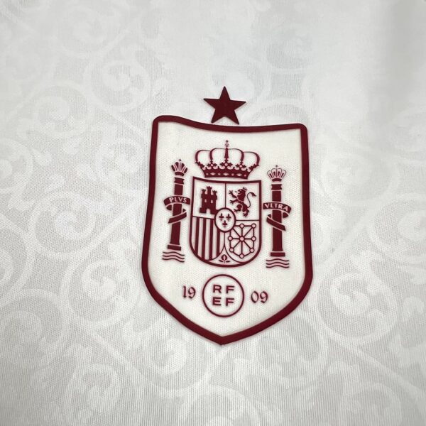Camiseta España 2026 Local Mujer - detalle bajo de la camiseta