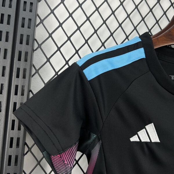 Camiseta Argentina 2026 Visita Nino - detalle