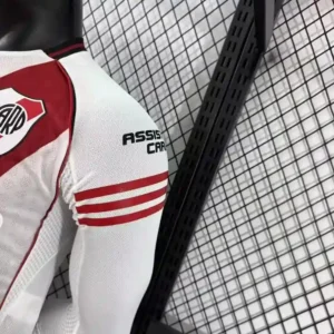Camiseta River Plate 2025/26 Manga Larga Local Version Jugador - detalle