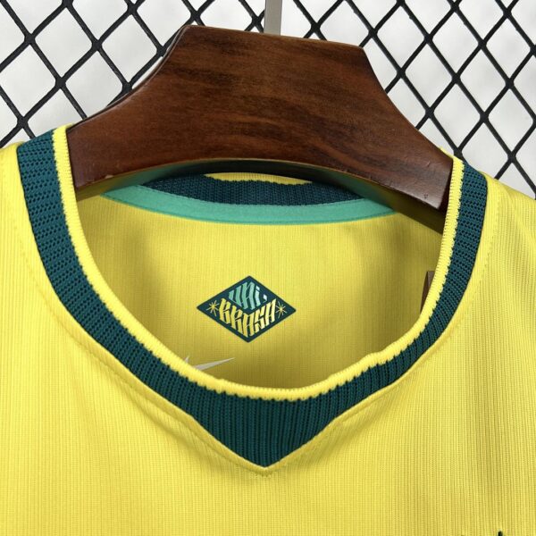 Camiseta Brasil 2026 Local - detalle